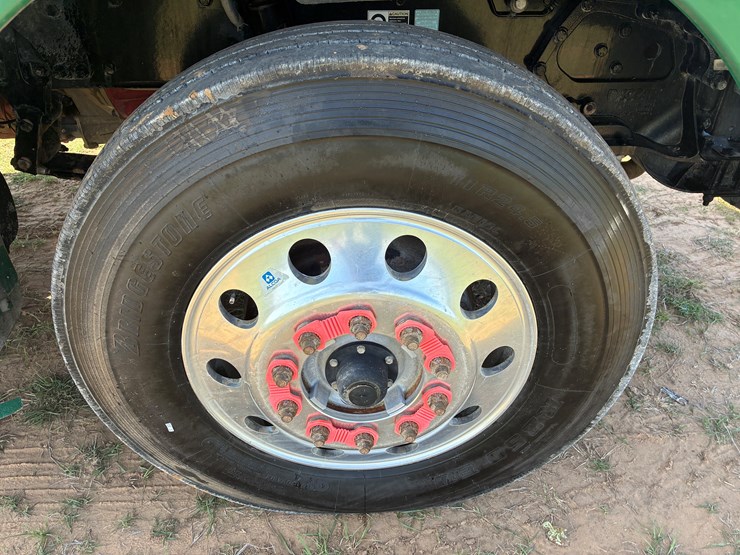 2020-kenworth-t880-image-9