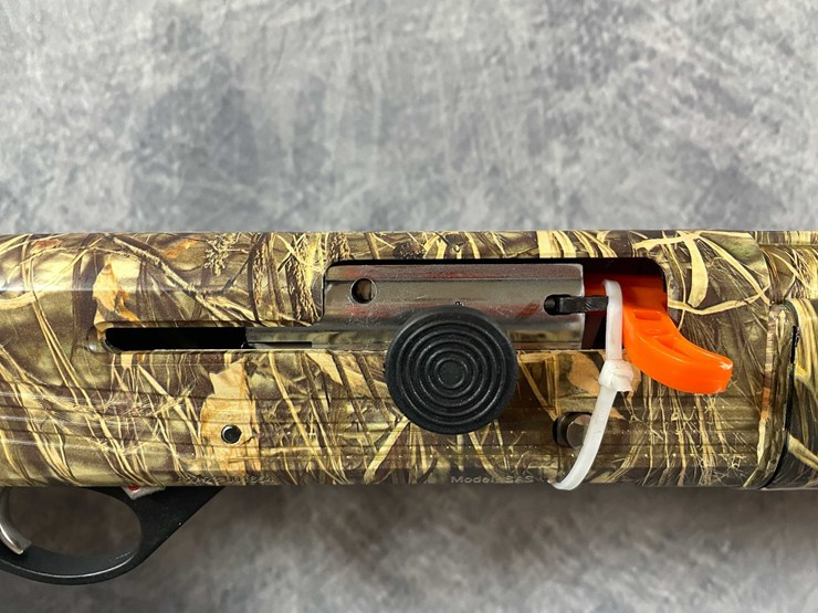 #10368-•-hatfield-gun-co-12-ga.-semi-auto-shotgun,-sn:-12a23-001654-image-17