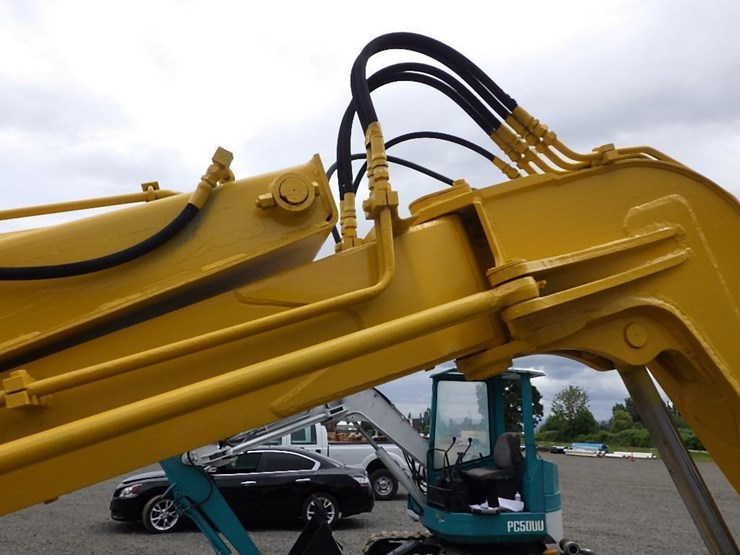 komatsu-pc28uu-image-14