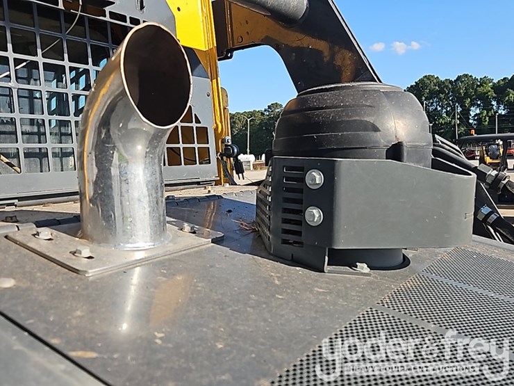 2024-deere-333g-image-25