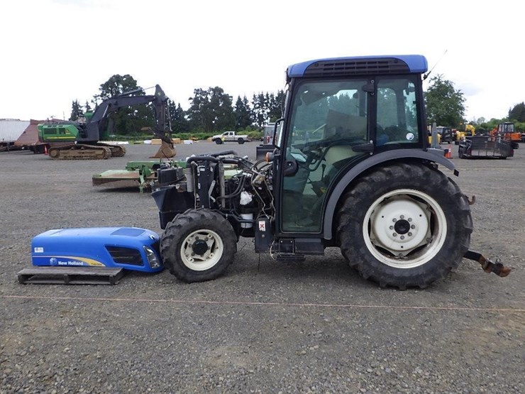 new-holland-t3040v-tractor-image-8