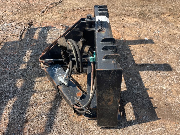 skid-steer-hydraulic-tree-puller-image-2