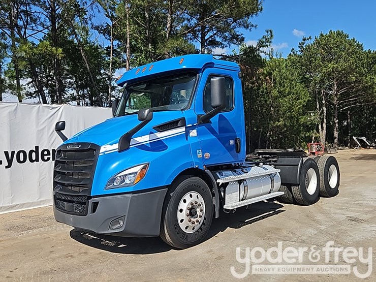 2019-freightliner-cascadia-116-image-1