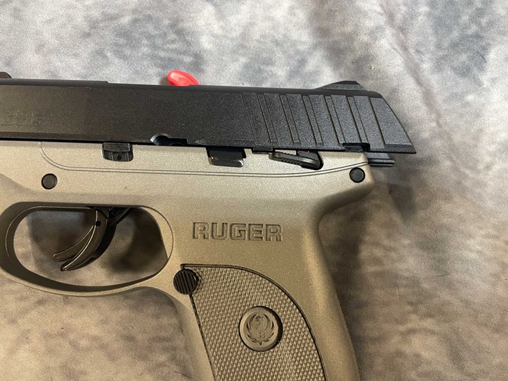#10281-•-ruger-ec9s-9mm-luger-pistol,-sn:-461-74121-image-7