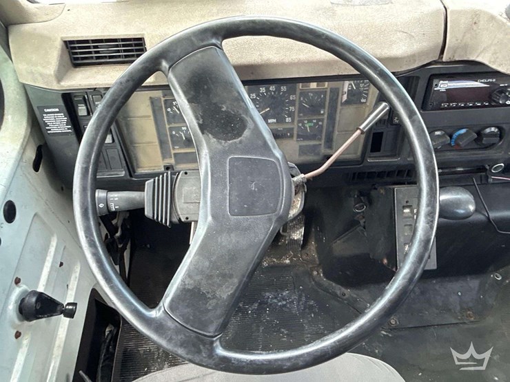 2001-international-4900-image-18