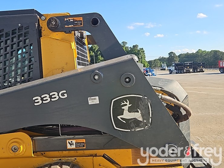 2024-deere-333g-image-23