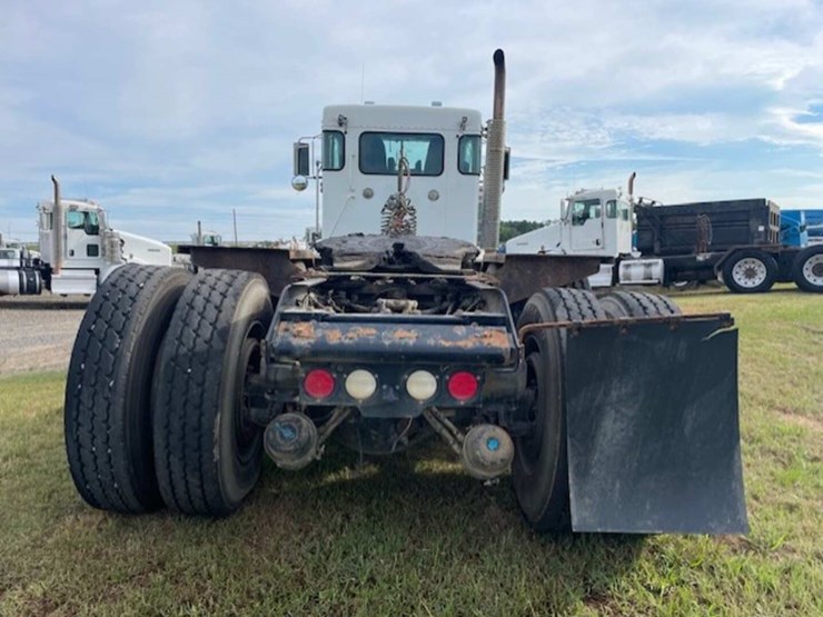 2019-kenworth-t800-image-5
