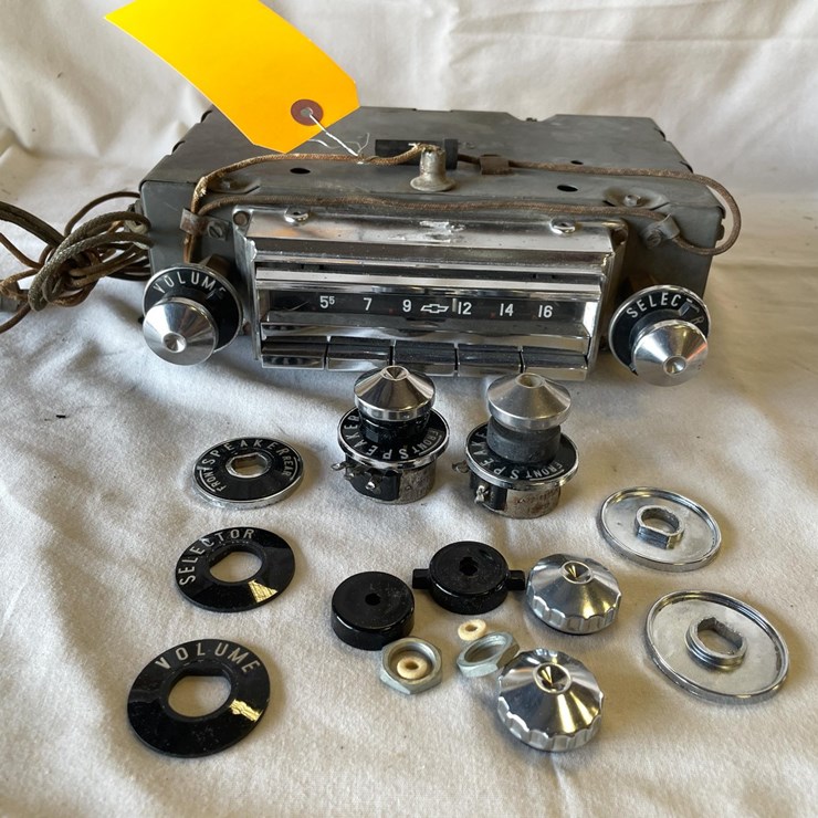 #5387 • Chevrolet Radio (Las Cruces, NM)