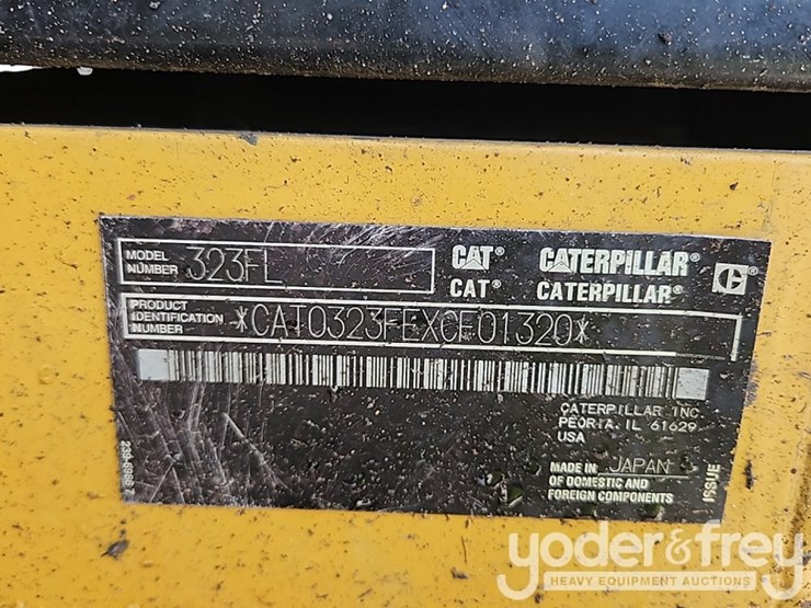 2016-caterpillar-323fl-image-41