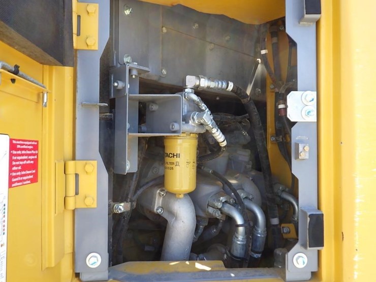 deere-245g-lc-image-14