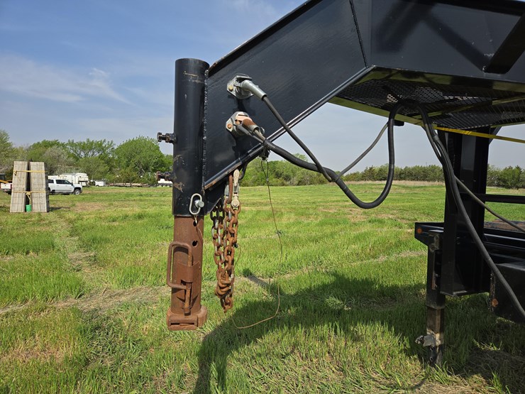 2015-precision-equipment-truss-gooseneck-trailer-image-10