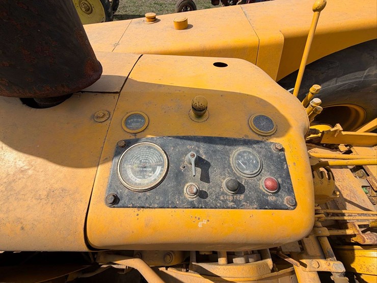 john-deere-840-image-29