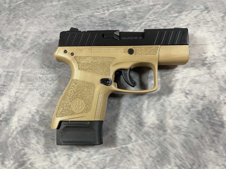 #10319-•-beretta-apx-a1-9mm-luger-pistol,-sn:-axc182204-image-1