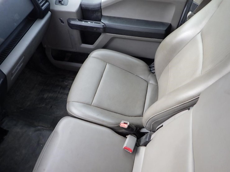 2016-ford-f150-image-37
