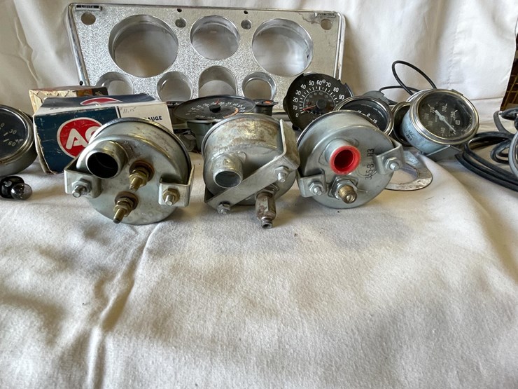 #5356-•-chevrolet-truck-parts-and-more-(las-cruces,-nm)-image-5