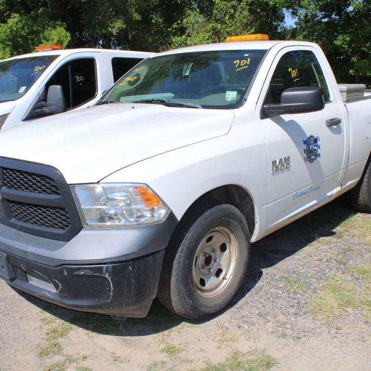 2017 DODGE 1500