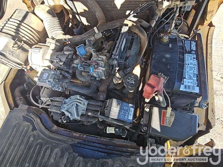 2011-toyota-7fgcu35-image-22