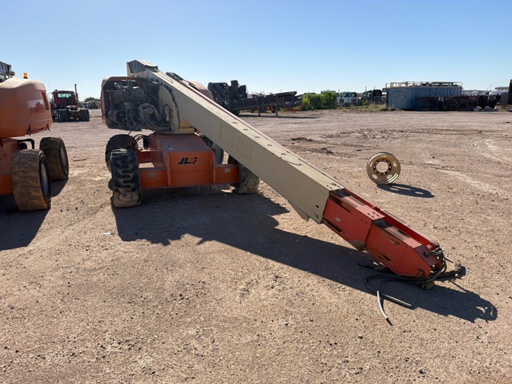2005-jlg-600s-image-2