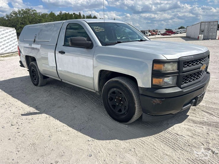 2015-chevrolet-silverado-1500-image-2