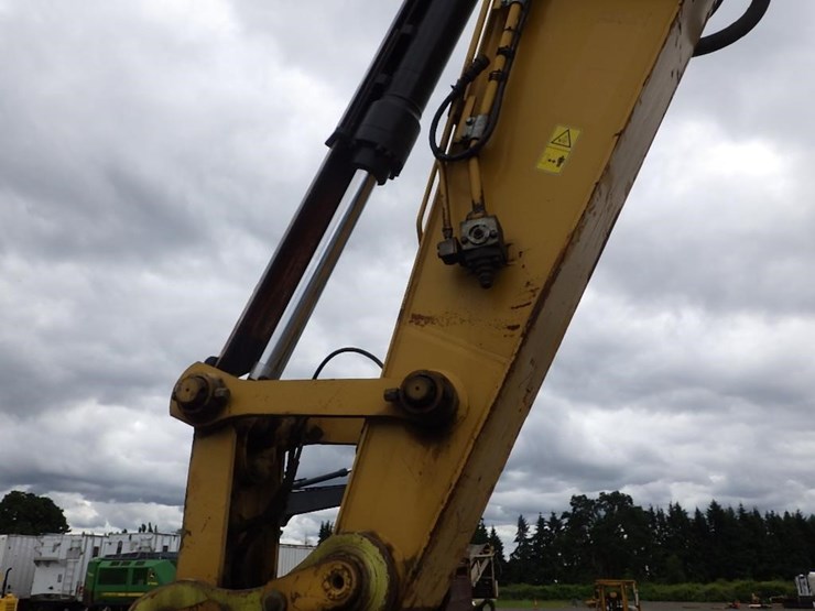 2019-caterpillar-335f-lcr-image-16