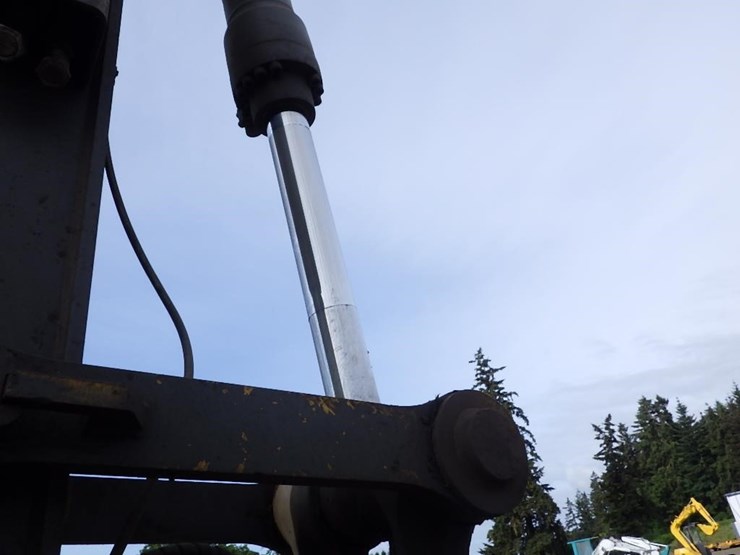 2017-deere-3754g-image-24