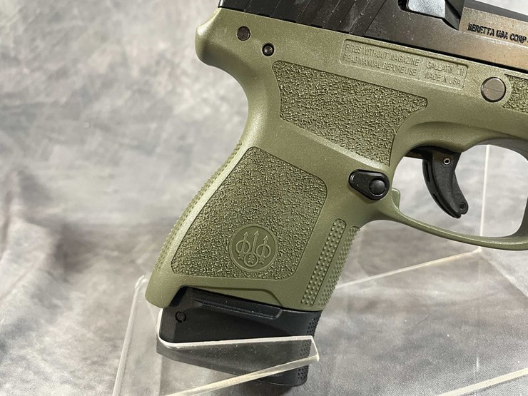 #10289-•-beretta-apx-a1-carry-9mm-luger-pistol,-sn:-axc181596-image-3