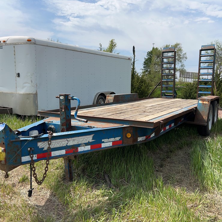2016 TOWMASTER T16D
