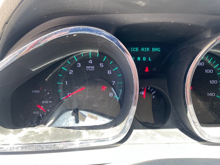 2011-chevrolet-traverse-image-66