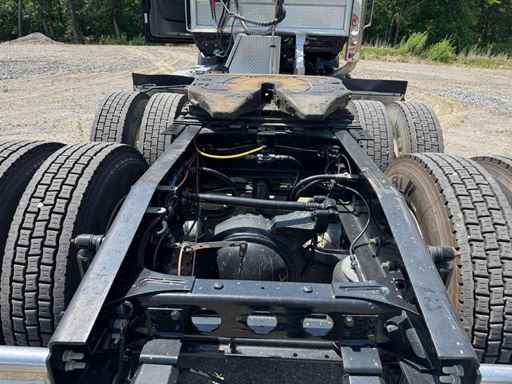 2024-international-hx520-image-12