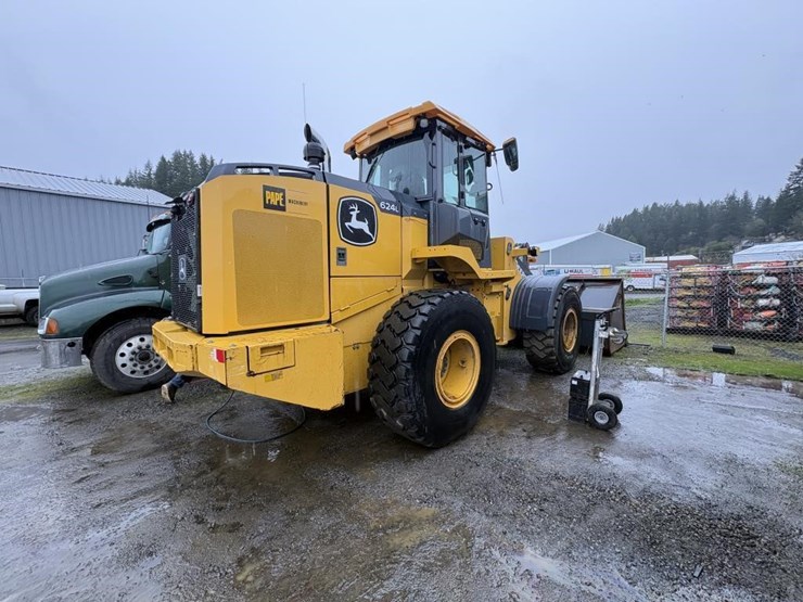 2021-deere-624l-image-4