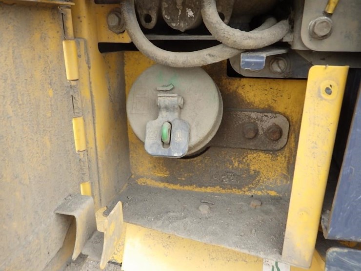 2016-deere-772gp-image-12