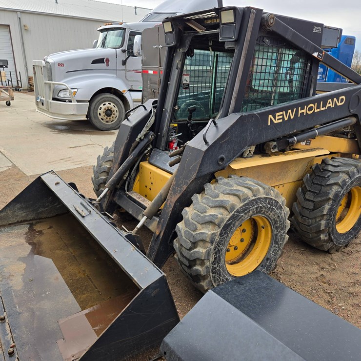 NEW HOLLAND LX985