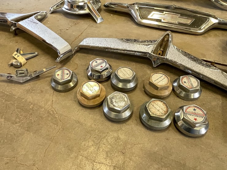 #5401-•-huge-lot-of-classic-car-parts-(las-cruces,-nm)-image-16