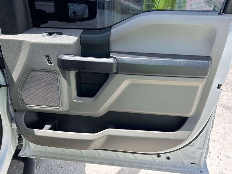2019-ford-f550-image-27