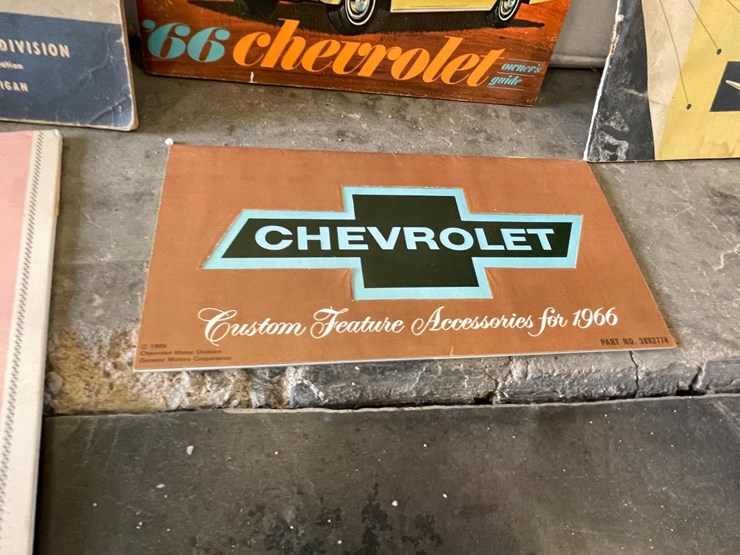 #5411-•-vintage-ford,-gm,-and-chevrolet-owner's-manuals-(las-cruces,-nm)-image-8