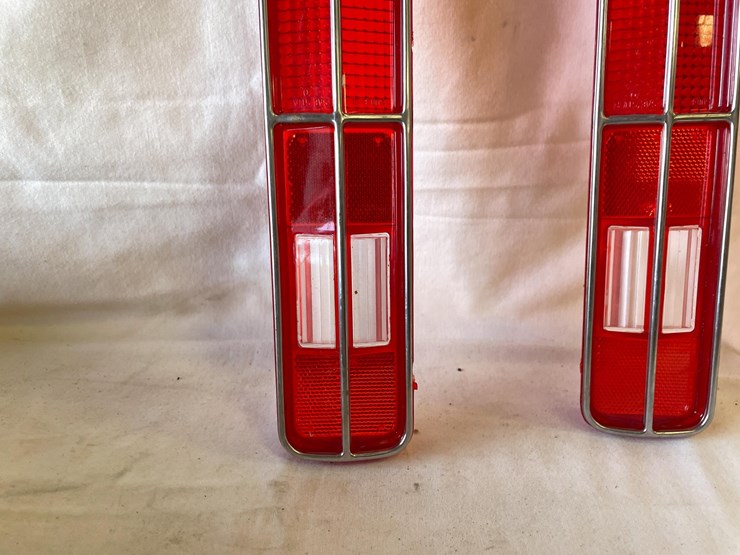 #5374-•-pontiac-bonneville-tail-light-lenses-(las-cruces,-nm)-image-3