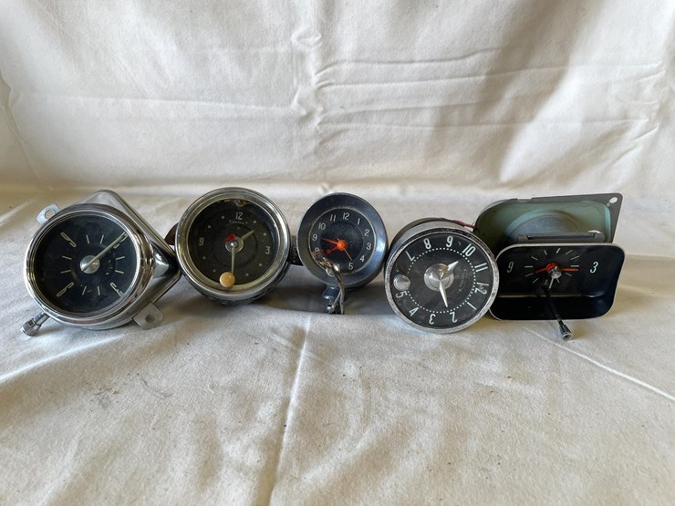#5361-•-(5)-automotive-clocks-(las-cruces,-nm)-image-1