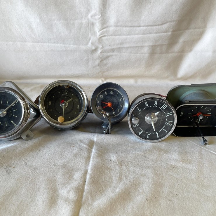 #5361 • (5) Automotive Clocks (Las Cruces, NM)