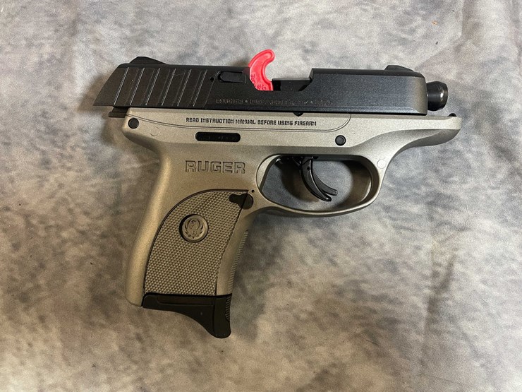#10281-•-ruger-ec9s-9mm-luger-pistol,-sn:-461-74121-image-1