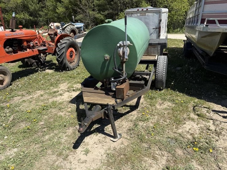 fuel-barrel-trailer-&-pump-image-2