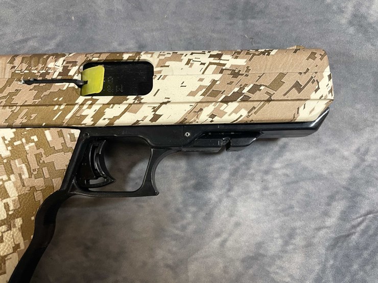#10310-•-hi-point-jcp40-40-s&w-pistol,-sn:-x7304283-image-3