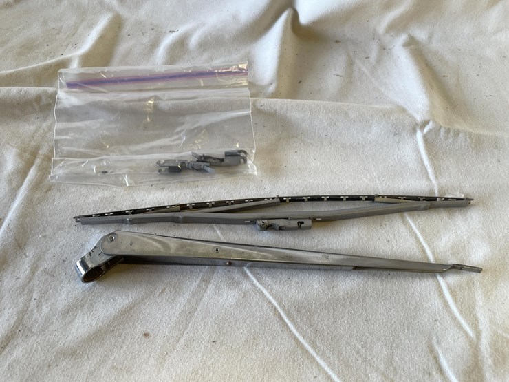 #5369-•-1956-chevy-wiper-arms-(las-cruces,-nm)-image-18
