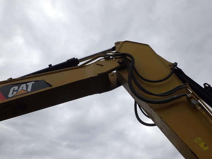 2019-caterpillar-335f-lcr-image-28