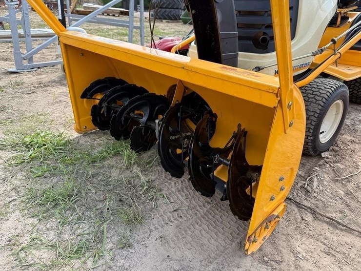 cub-cadet-gt2550-image-2