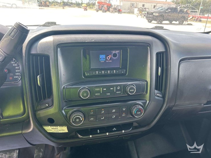 2015-chevrolet-silverado-1500-image-15
