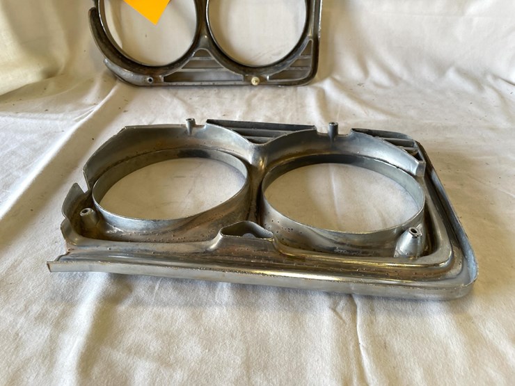 #5389-•-buick-skylark-gs-headlight-bezels-(las-cruces,-nm)-image-19
