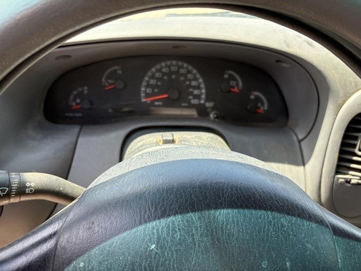 1999-ford-f150-image-14