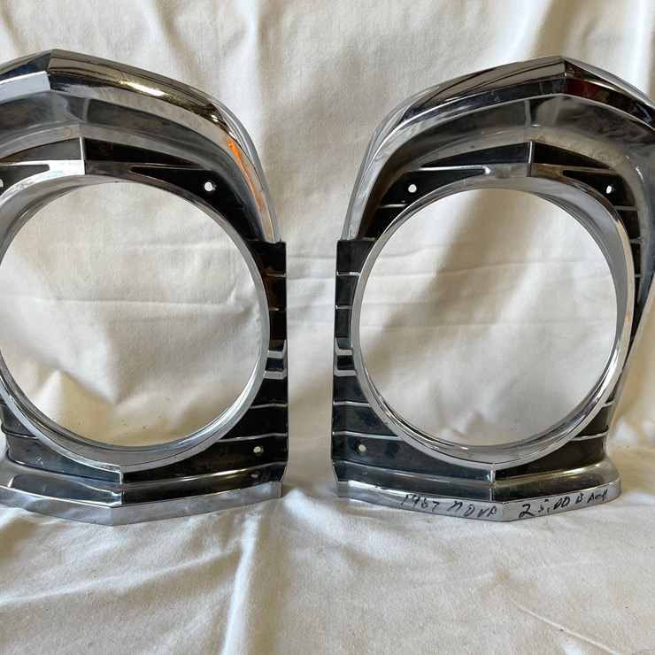 #5366 • Nova Headlight Bezels (Las Cruces, NM)