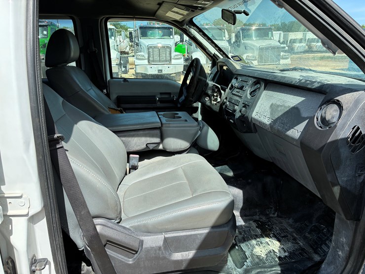 2011-ford-f250-image-8