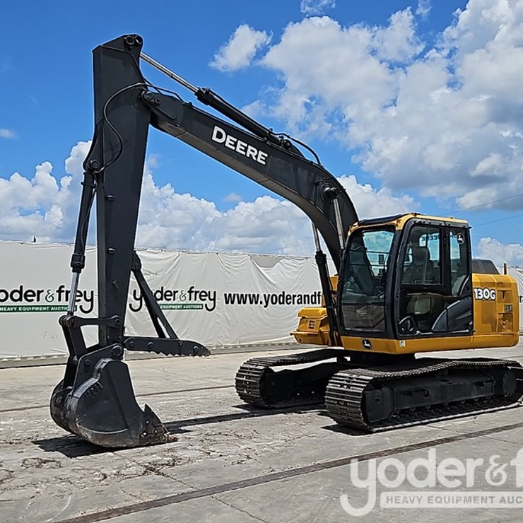 DEERE 130G